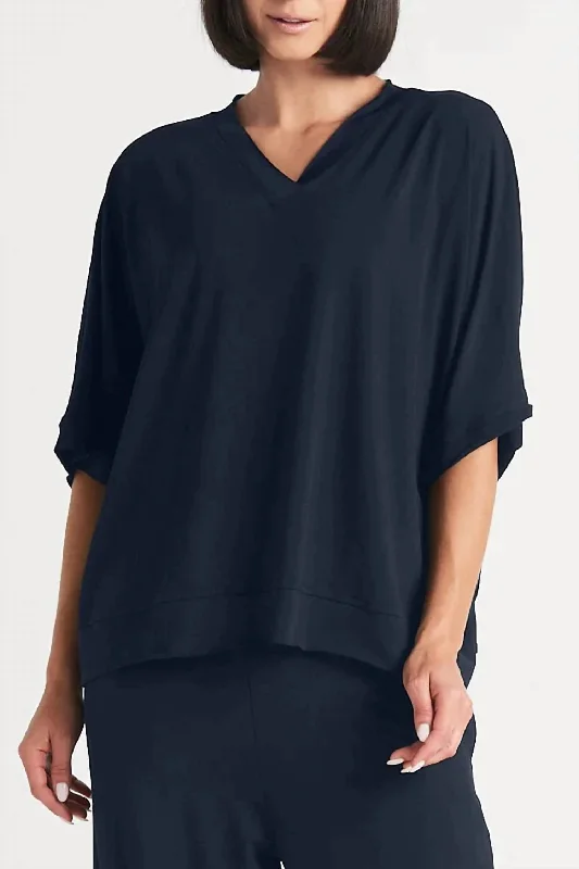 Matte Jersey V Top In Midnight