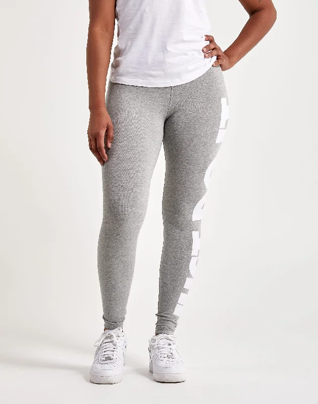 Nike Essential High-Rise Leggings